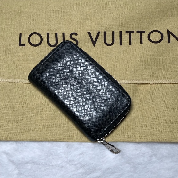 Louis Vuitton Taiga Leather Zippy Coin Purse/or Card Holder,Date Code#-MI3108 - Picture 4 of 16